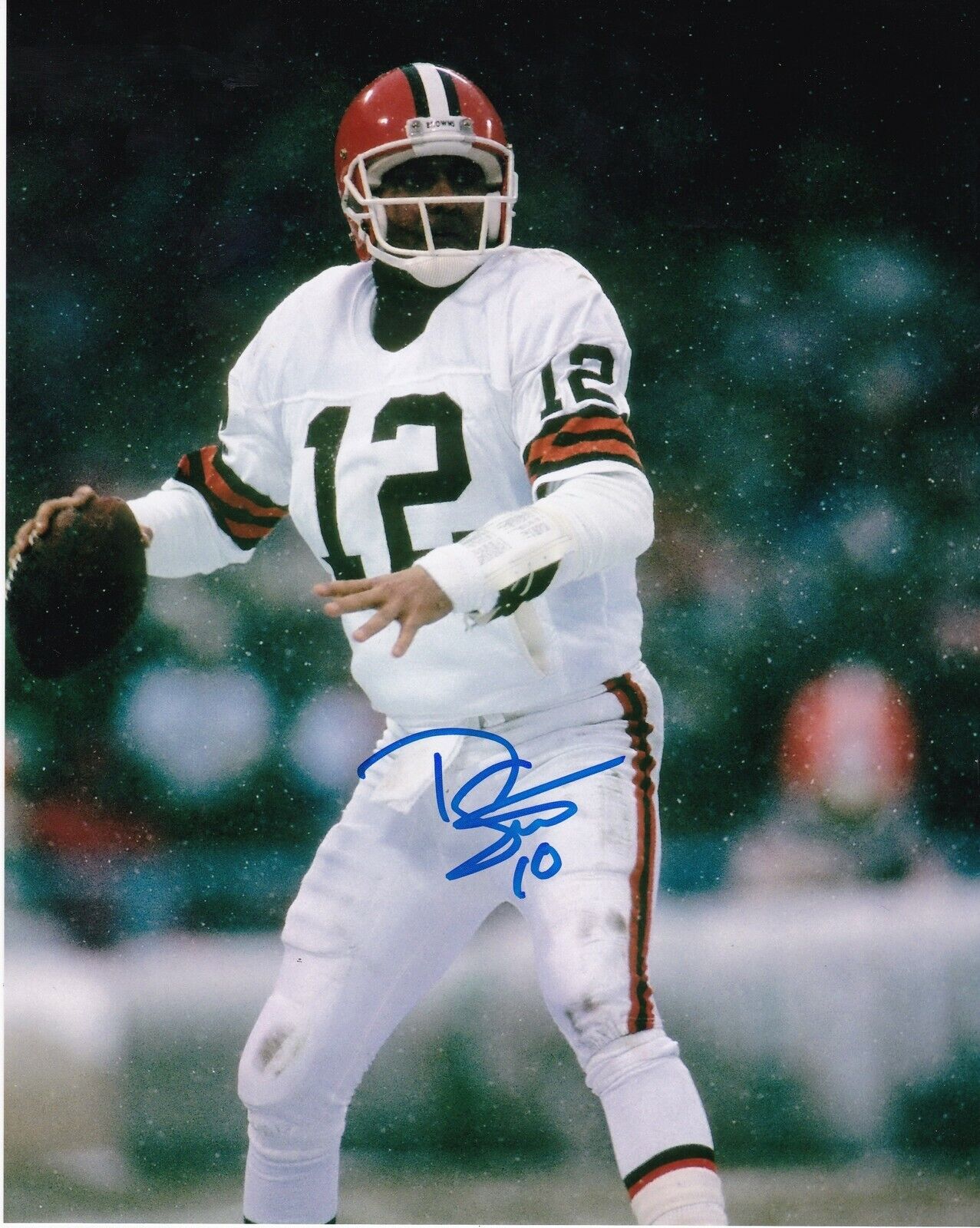 DON STROCK CLEVELAND BROWNS ACTION SIGNED 8x10