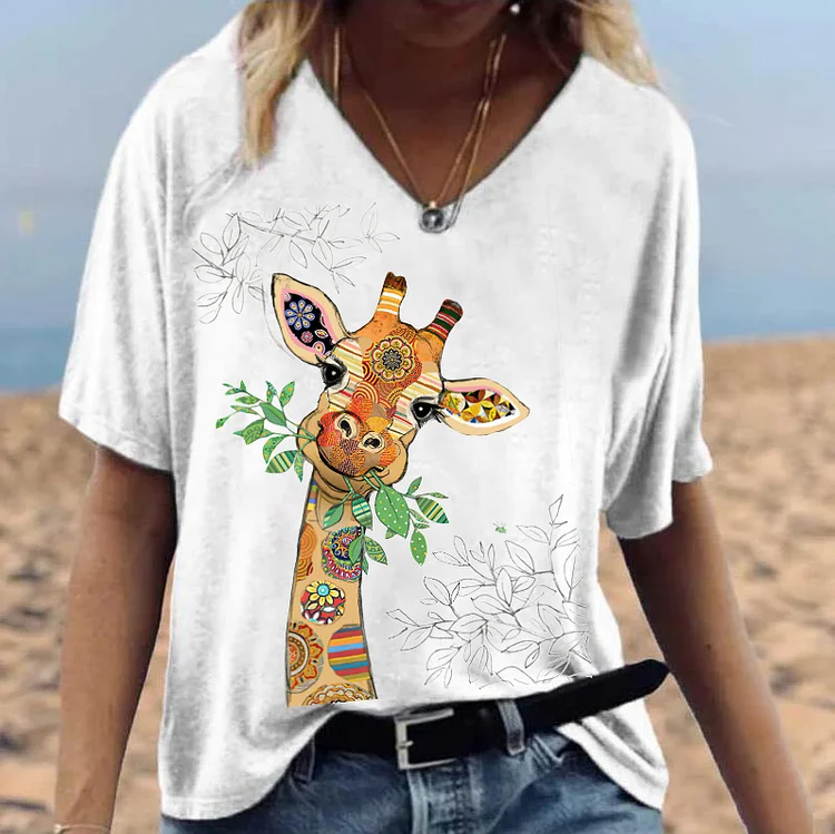 Giraffe Animal Graphic Printed V-neck T-shirt