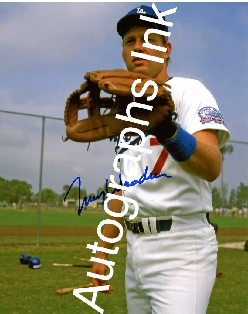 Tracy Woodson Autographed 8x10 Los Angeles Dodgers#1