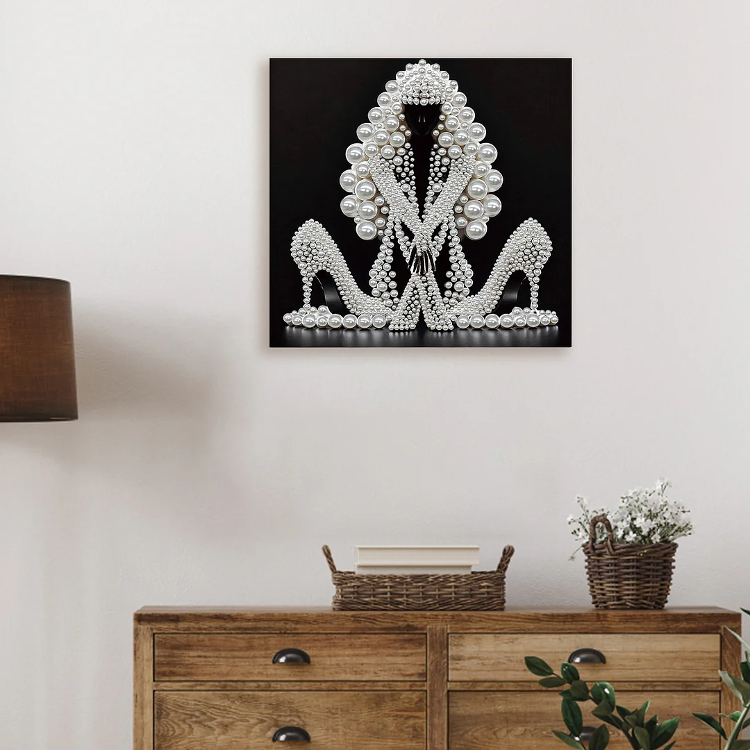 Elegant Lady - DIY Pearl Diamond Art Kit With Frame 30*30cm