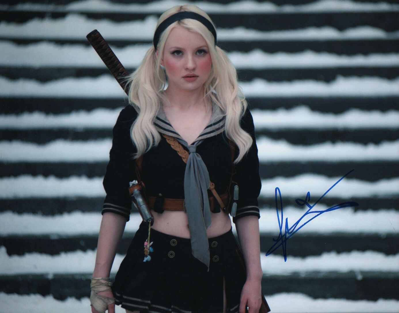 Emily Browning signed 11x14 Photo Poster painting