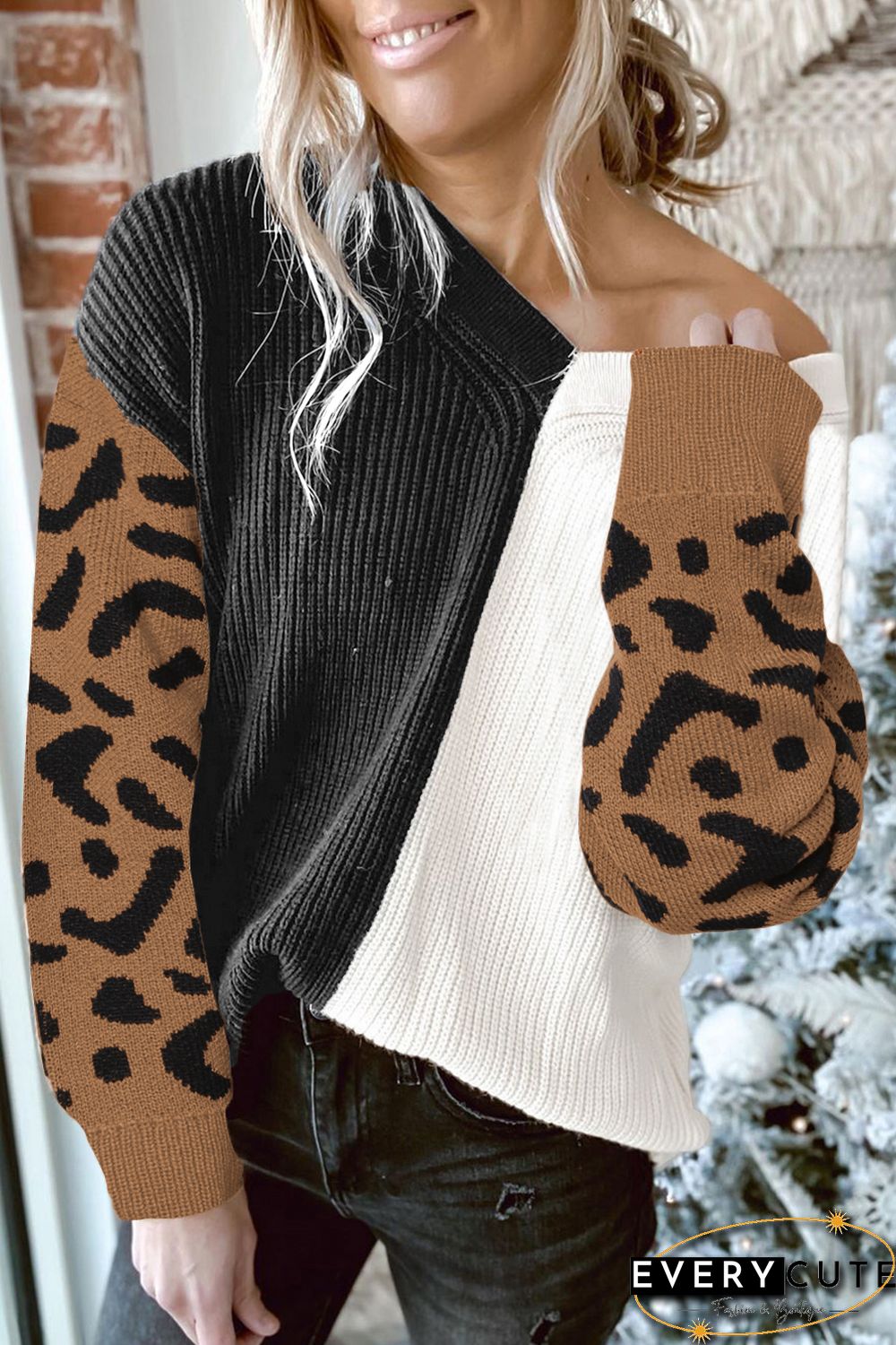 Leopard Print Contrast Color V Neck Sweater