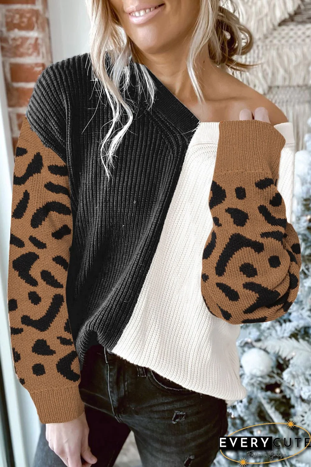 Leopard Print Contrast Color V Neck Sweater
