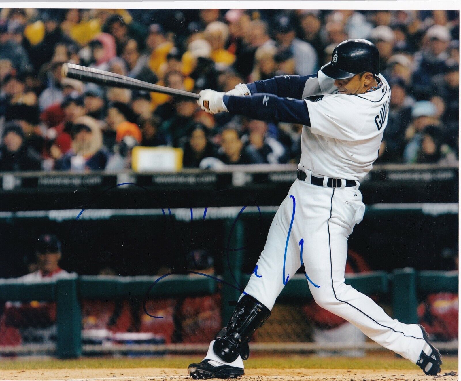 CARLOS GUILLEN DETROIT TIGERS ACTION SIGNED 8x10