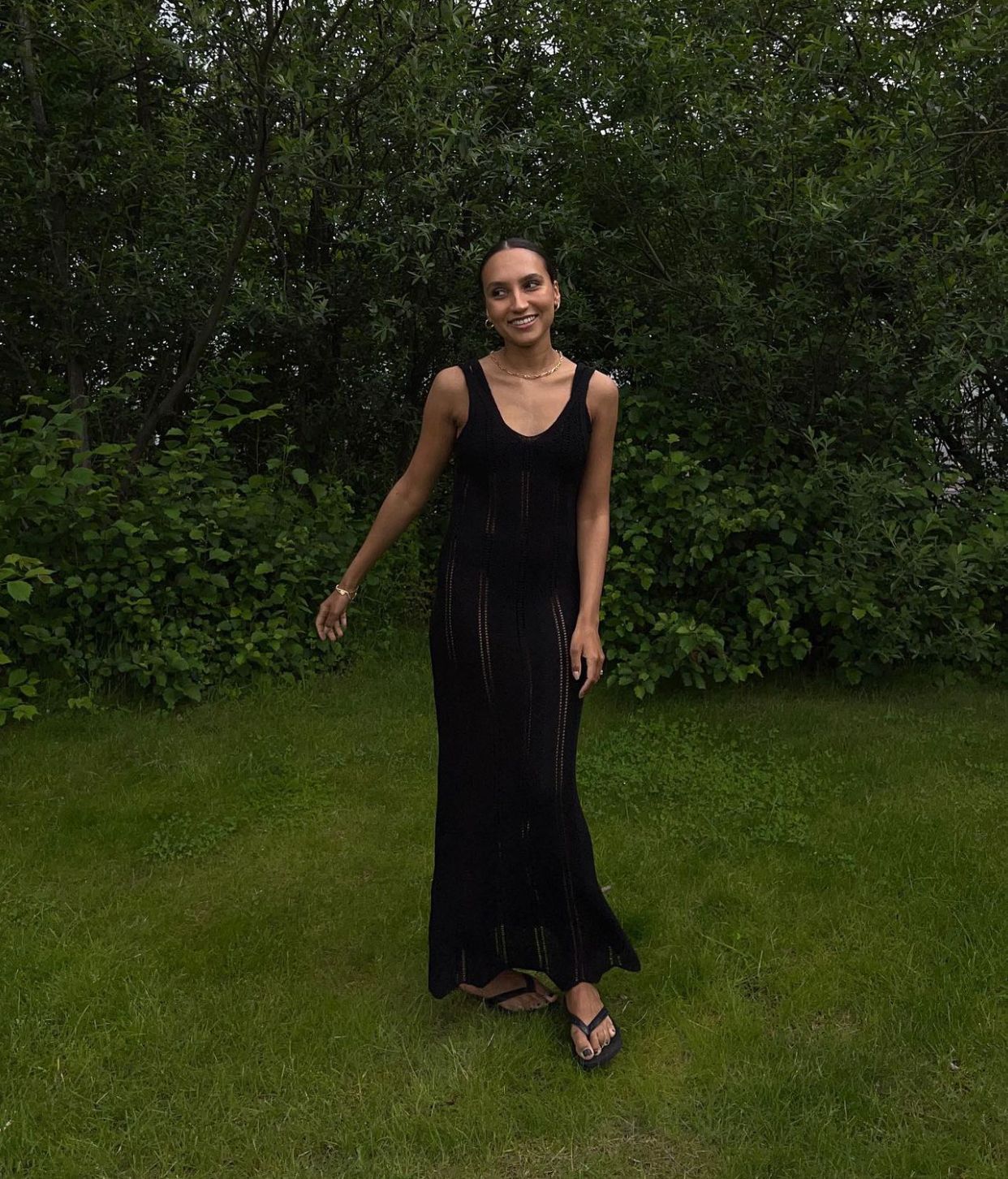 Ootddress Backless Sexy Wrap Hip Knit Cover Up Dresses Hollow See Through Slim Sleeveless Solid Female Elegant Maxi Beach Dress 2025