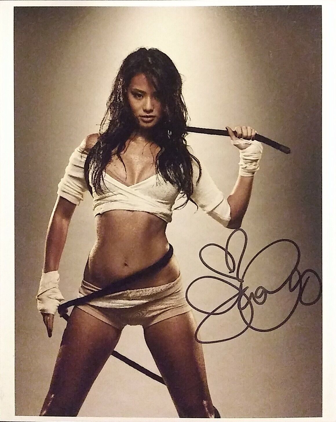 Jamie Chung signed 8 x 10