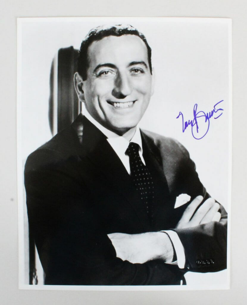 Tony Bennett Signed Photo Poster painting 11x14 - COA JSA