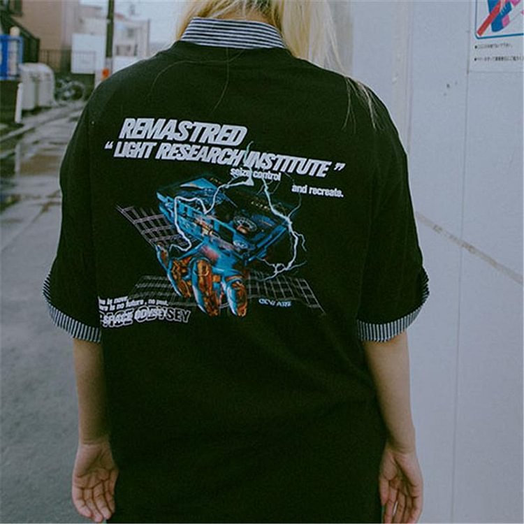 Metallic english print men's short sleeve
