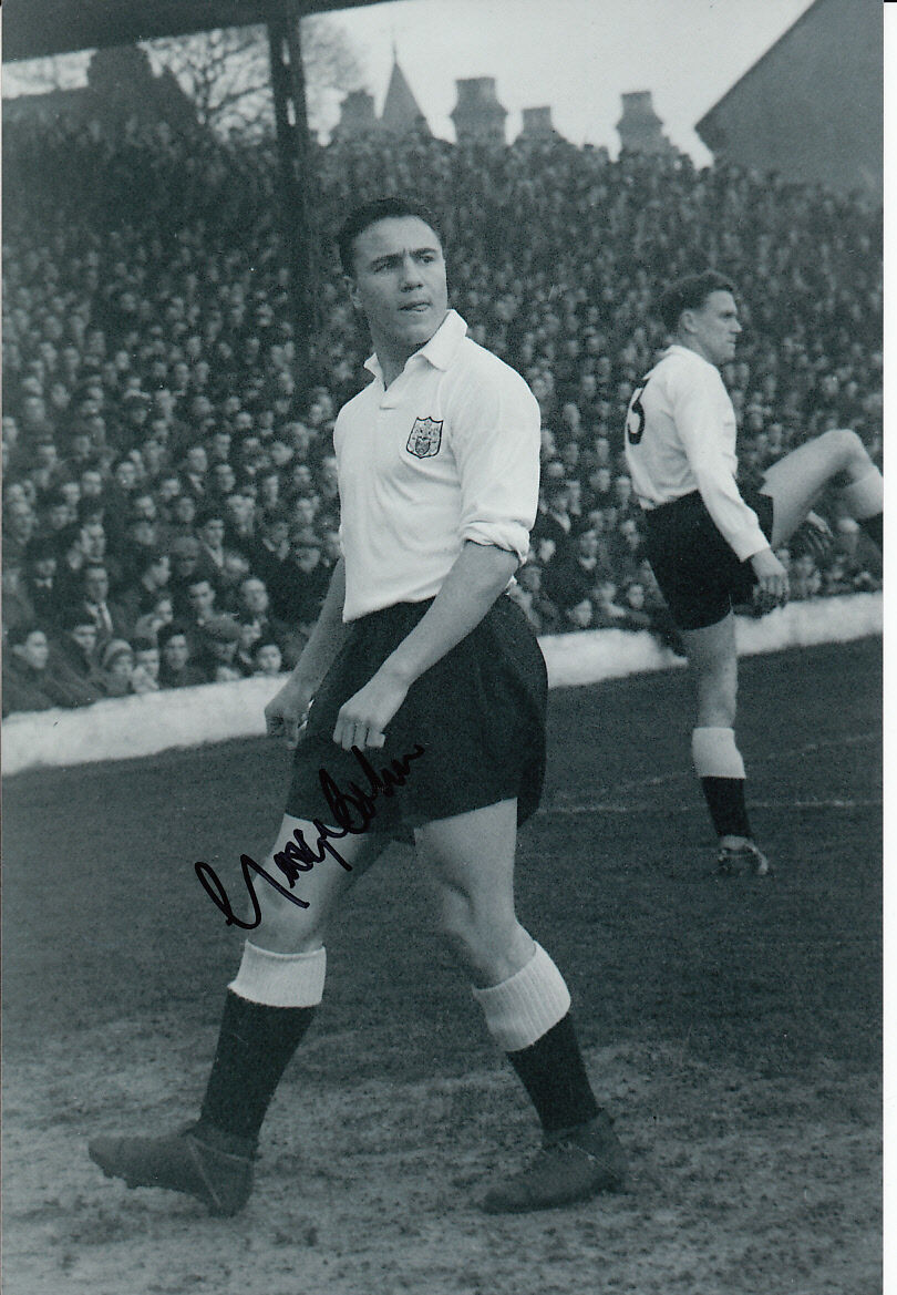 Fulham Hand Signed George Cohen 12x8 Photo Poster painting.