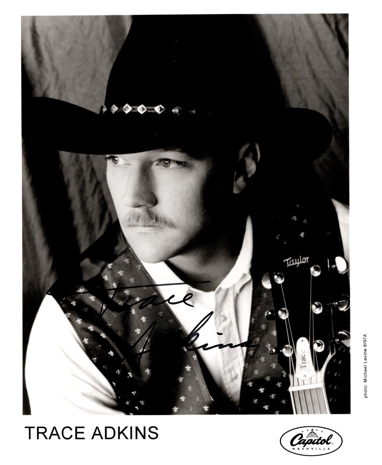 Trace Adkins Autographed Photo Poster painting 8x10 Country Music Superstar (Original)