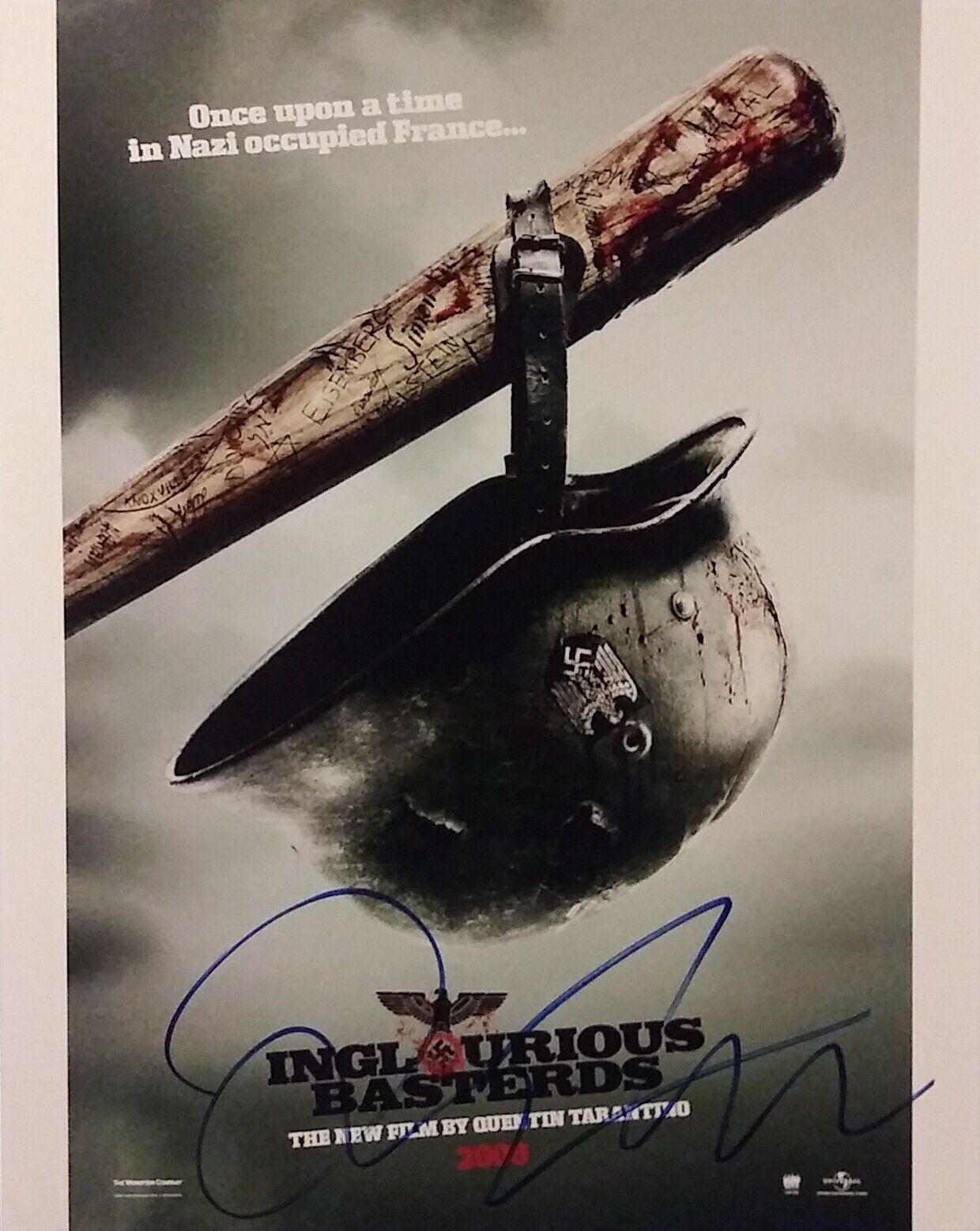 Quentin Tarantino signed 8 x 10