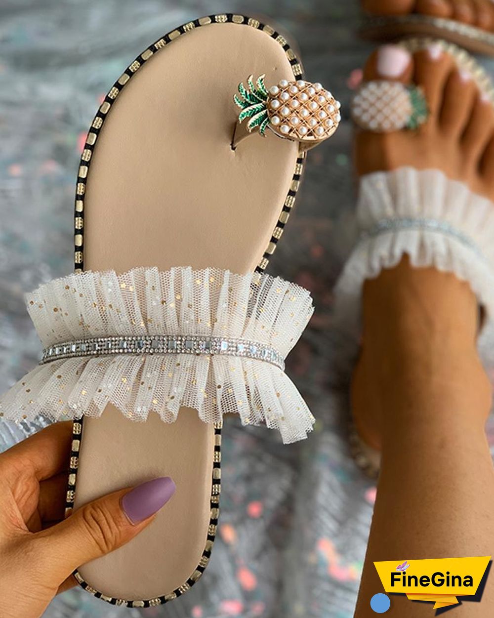 Pineapple Pattern Sequins Mesh Slippers