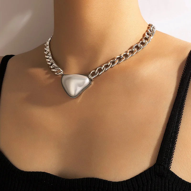 Metal Irregular Geometric Pendant Necklace