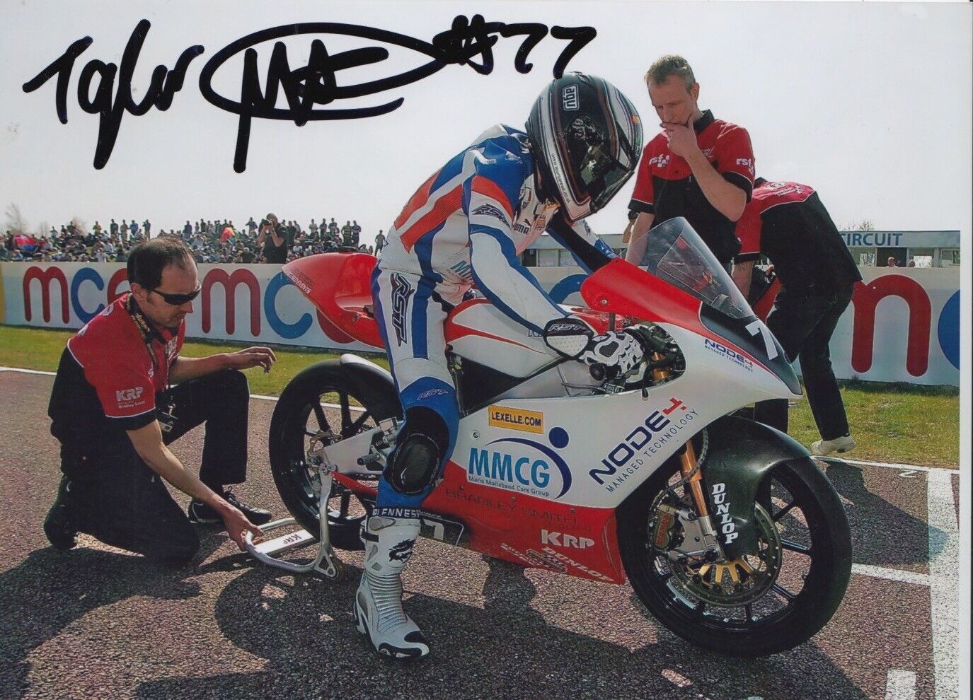 Taylor Mackenzie Hand Signed 7x5 Photo Poster painting - BSB Autograph.