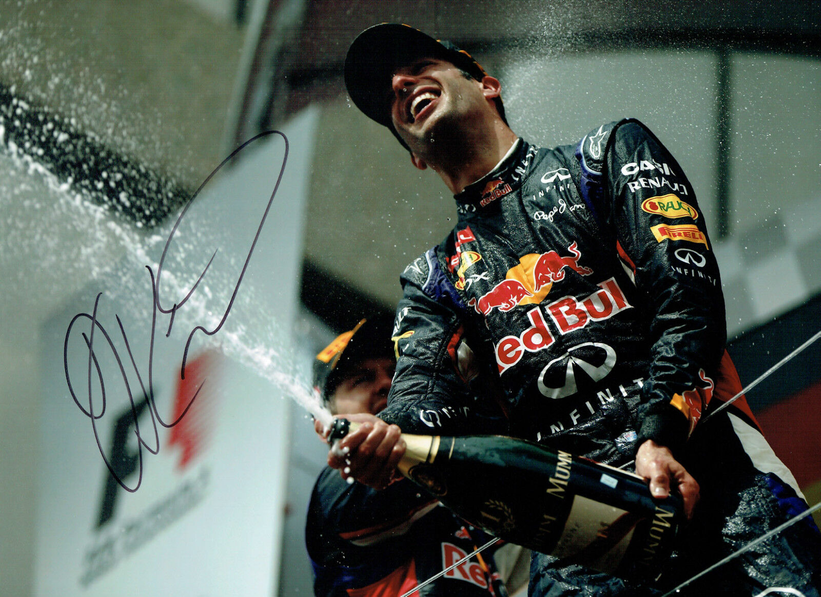 Daniel RICCIARDO Autograph SIGNED 16x12 Photo Poster painting Red Bull Formula 1 F1 AFTAL COA