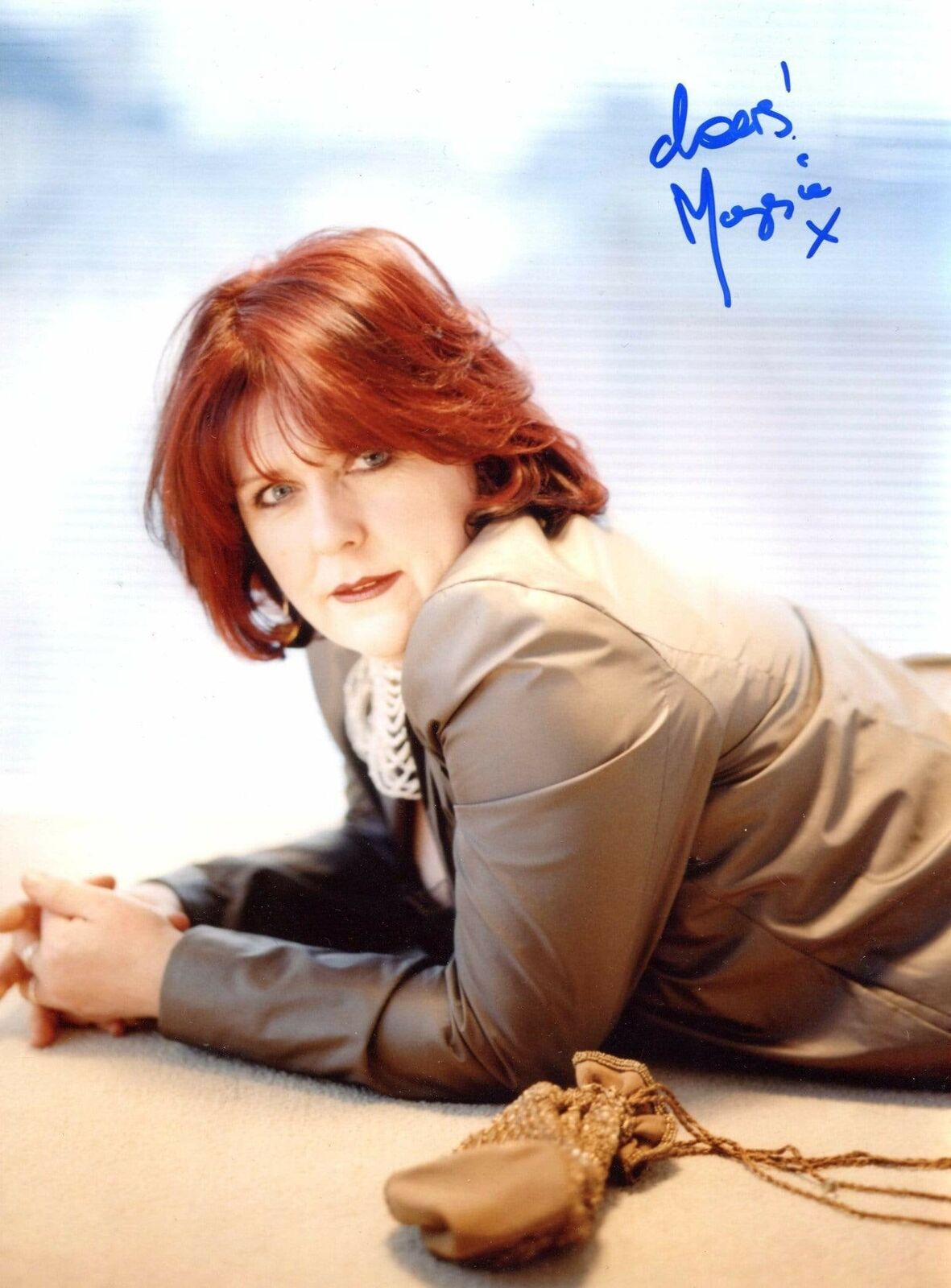 Maggie Reilly SINGER autograph, In-Person signed Photo Poster painting