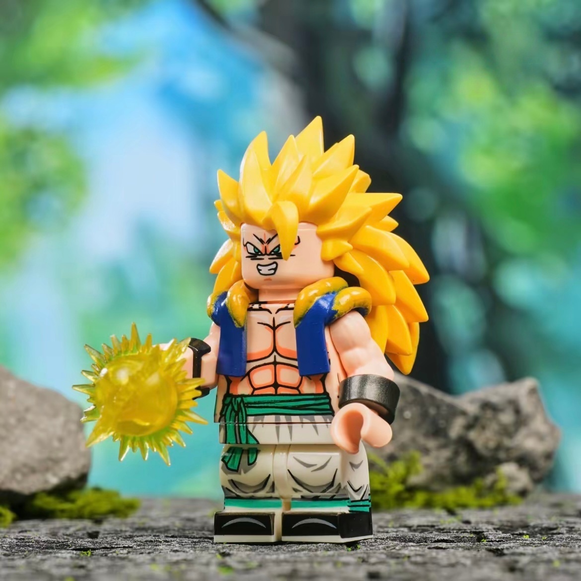 Dragon Ball Z Minifigure Collection - Goku, Vegeta, Gohan, Cell & Majin Buu Building Blocks Set