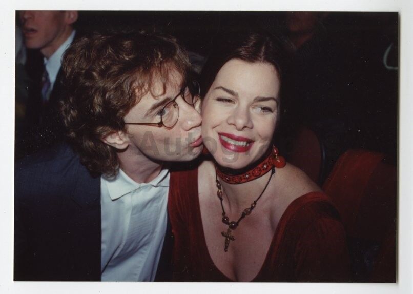 Marcia Gay Harden & Martin Short - Vintage Candid by Photo Poster painting Peter Warrack