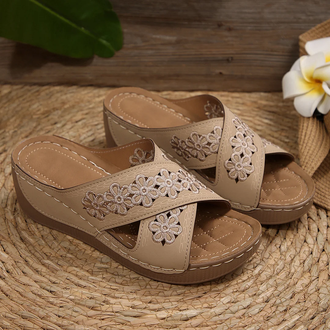 Breakj Breakj Summer New Women's Slope And Thick-Soled Slippers Large-Size Fish Mouth Leisure Thick-Soled Beach Shoes