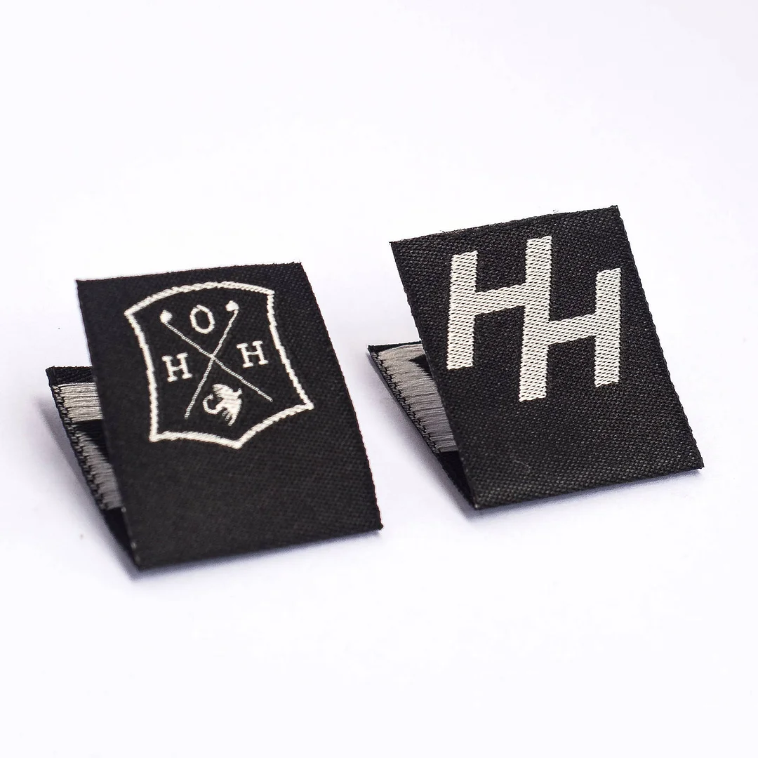 Programmable Woven NFC enabled center fold tag