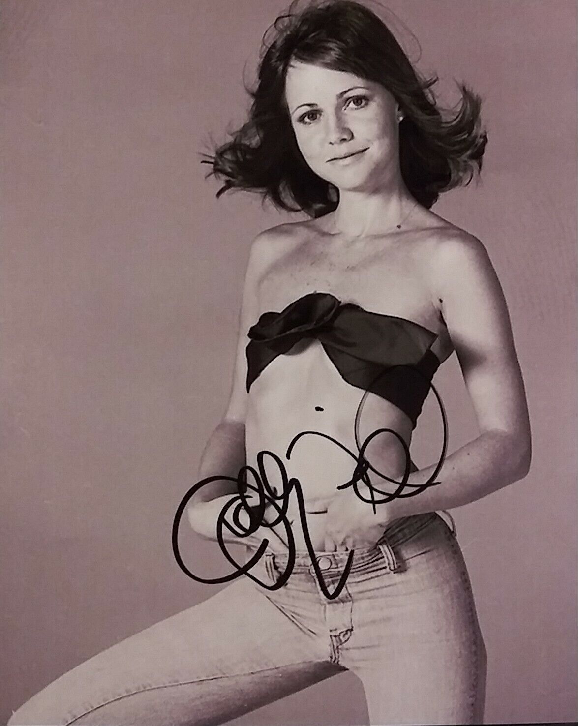 Sally Field signed 8 x 10