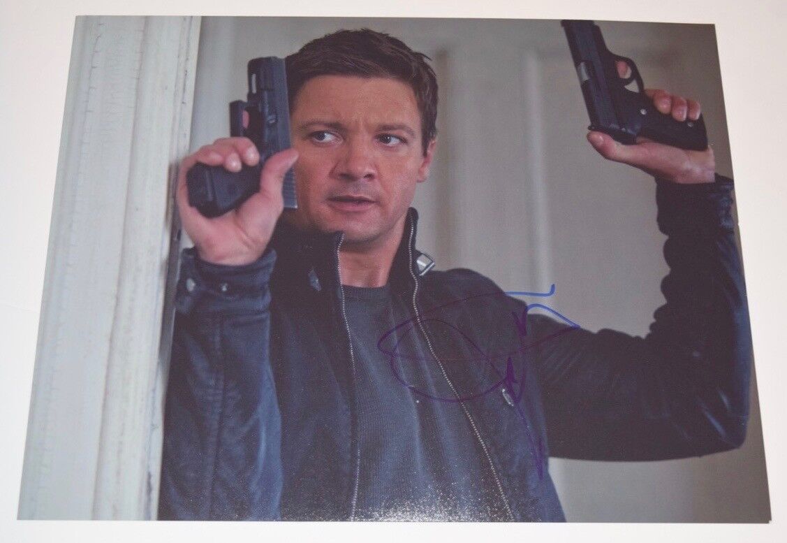 Jeremy Renner Signed Autographed 11x14 Photo Poster painting The Town Avengers COA VD