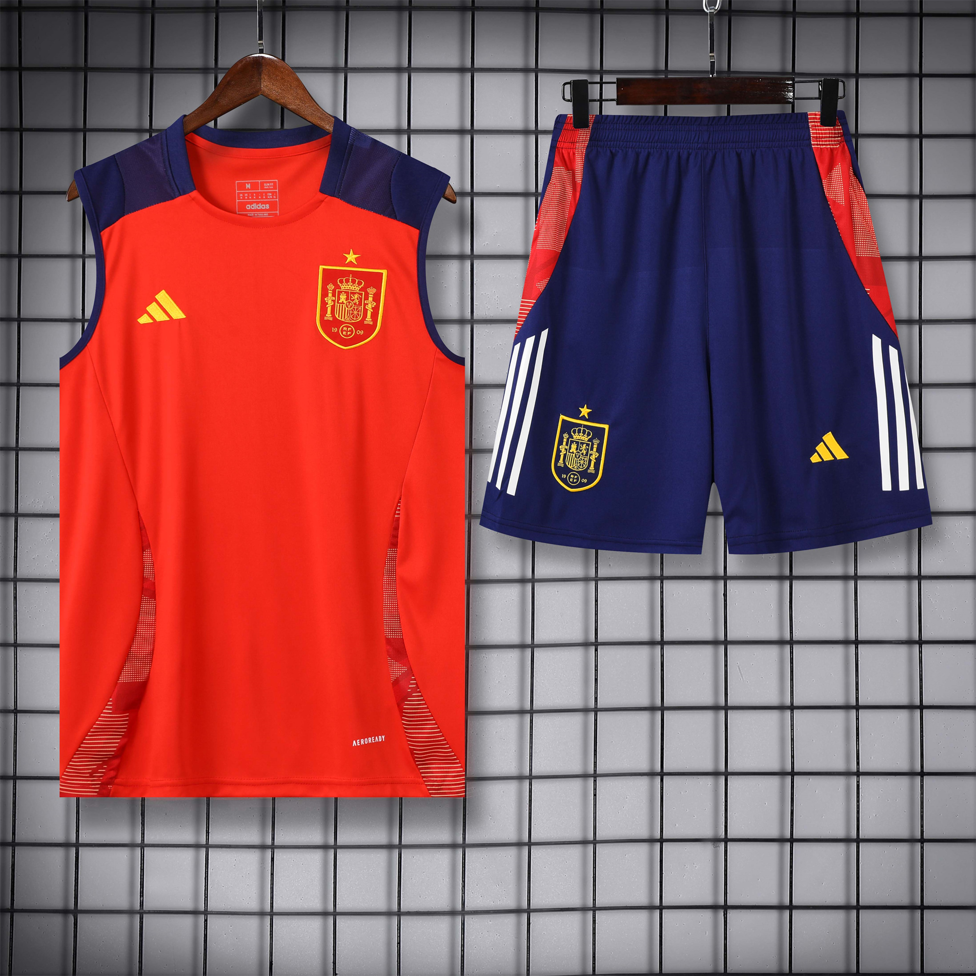 Spain 24-25 Vest Training Set - Red