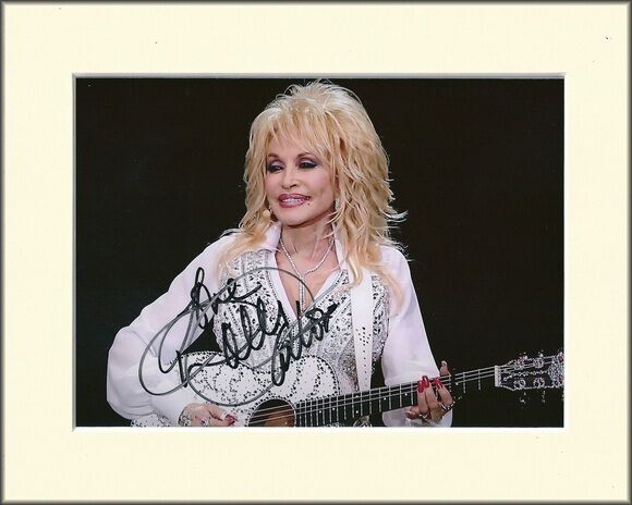 DOLLY PARTON 9 TO 5 PP 8x10 MOUNTED SIGNED AUTOGRAPH Photo Poster painting