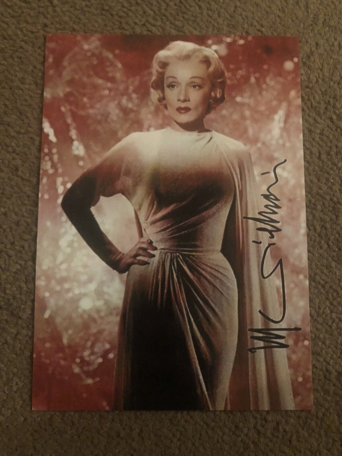 MARLENE DIETRICH (ACTRESS) PRESIGNED Photo Poster painting- 7x5”