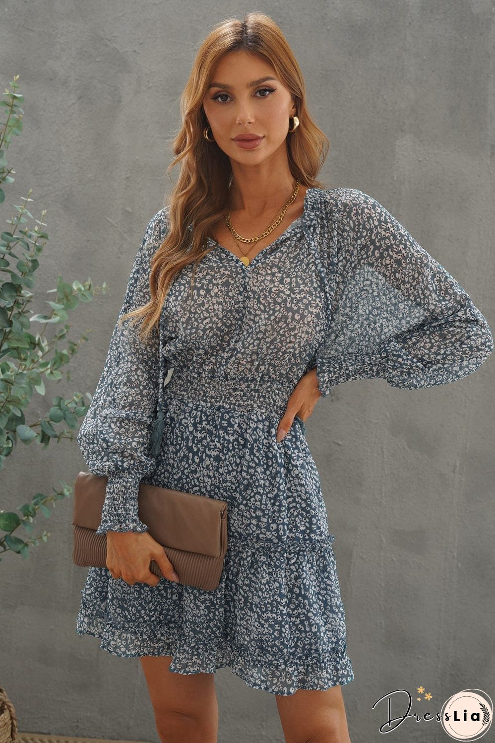 Feminine Floral Dress with V-Neck