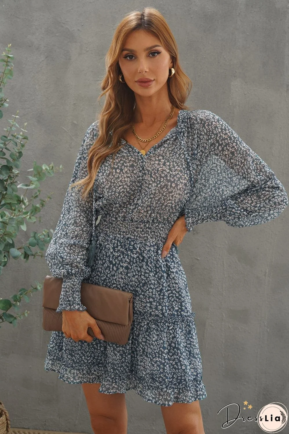 Feminine Floral Dress with V-Neck