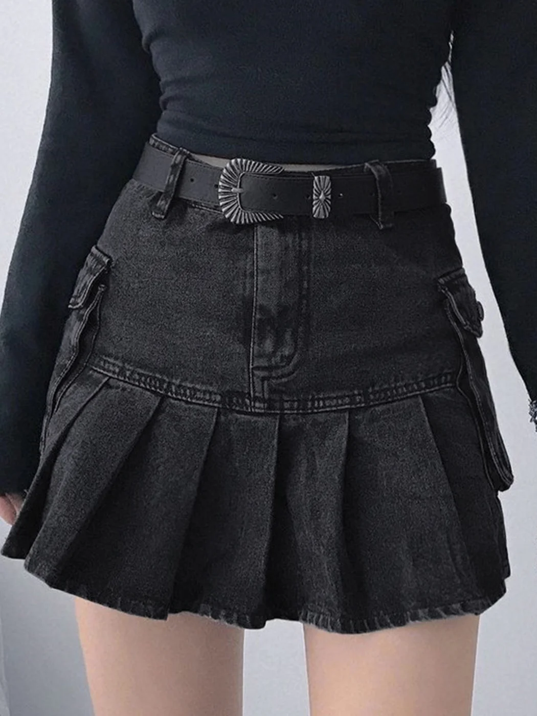Retro Distressed Pocket Denim Skirt / DarkAcademias /Darkacademias
