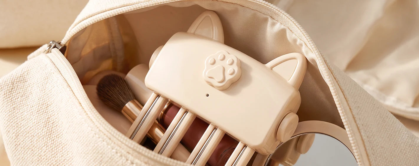 Compact root lift clip stored inside a travel bag