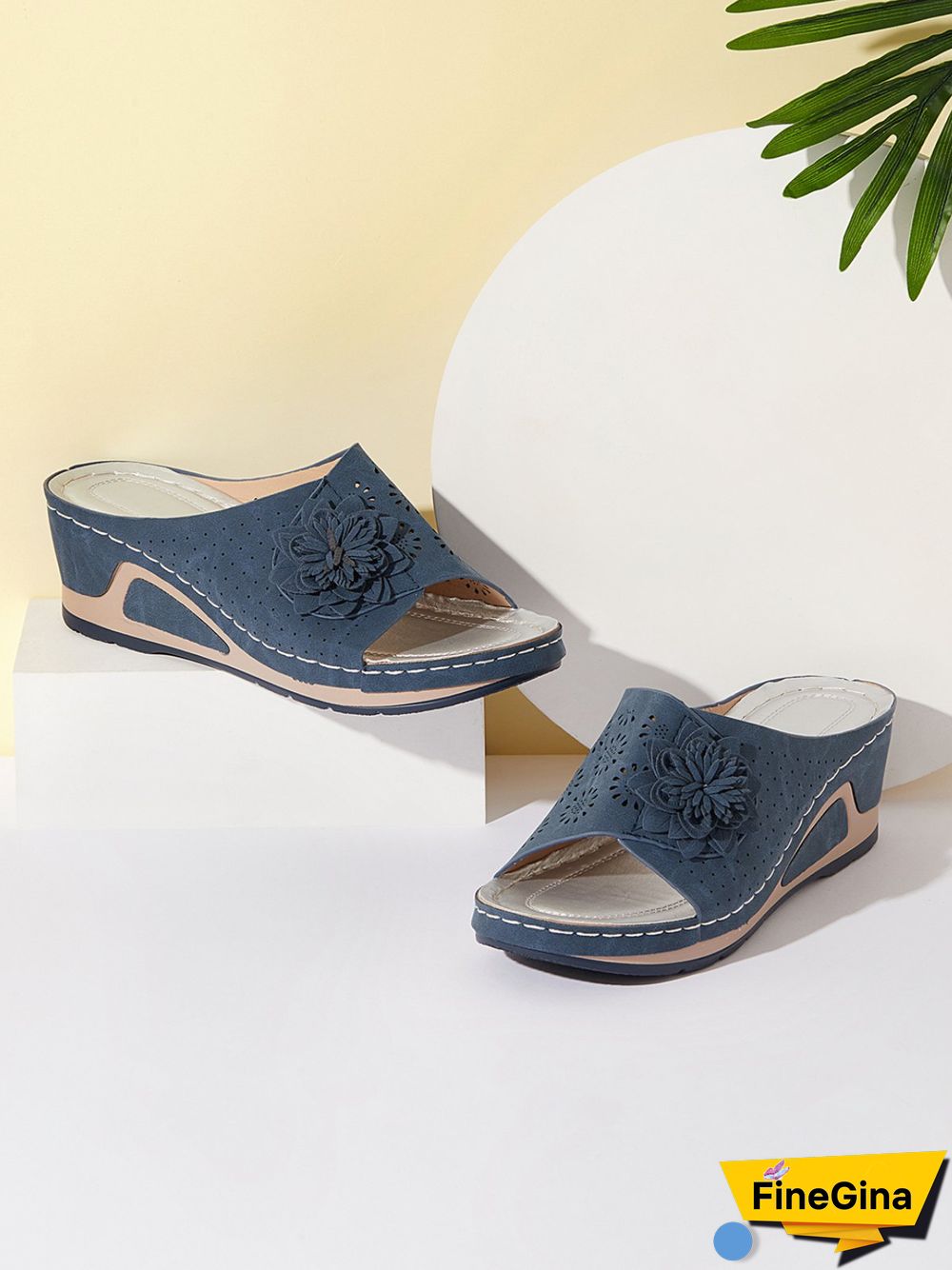 3D Floral Cutout Upper Vintage Bohemian Wedge Slippers