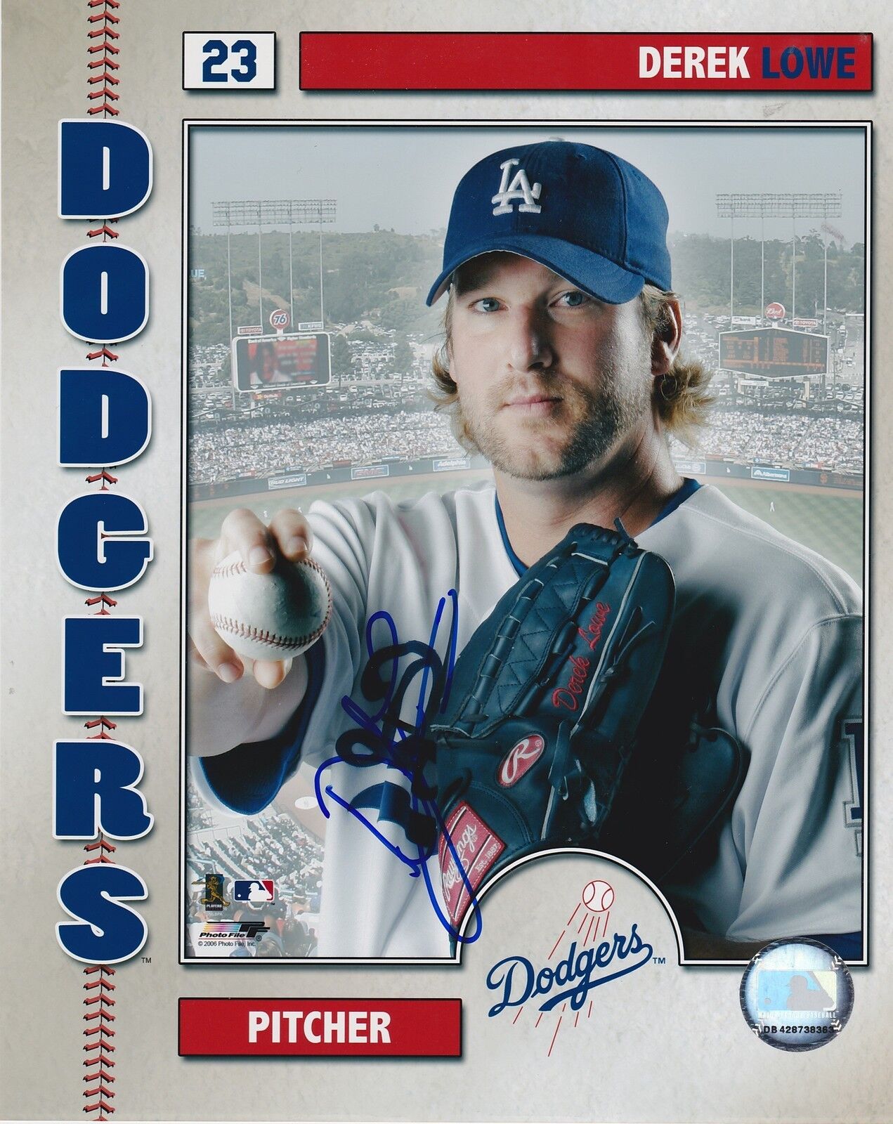 DEREK LOWE LOS ANGELES DODGERS ACTION SIGNED 8x10