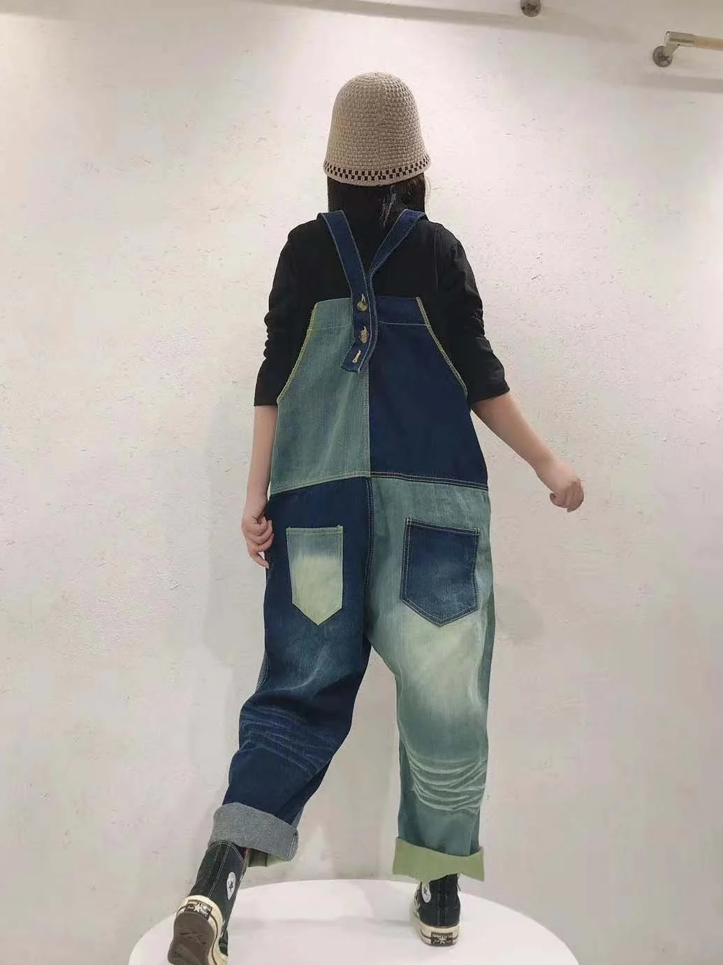 Women Half Sleeve V-neck Solid Color Dress