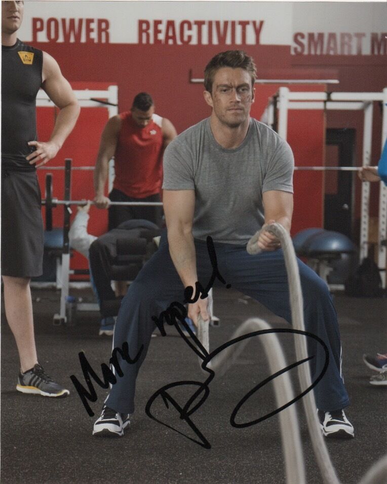 Robert Buckley iZombie Autographed Signed 8x10 Photo Poster painting COA B