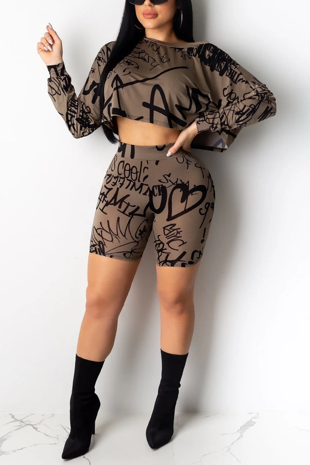 Fashion Printing Long Sleeve Top Shorts Set