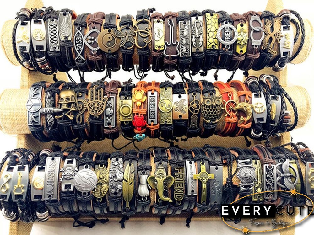 Wholesale 50pcs/Lot Leather Metal Charm Bracelets For Men Vintage Cuff Bracelets For Women Gifts Jewelry Mix Style
