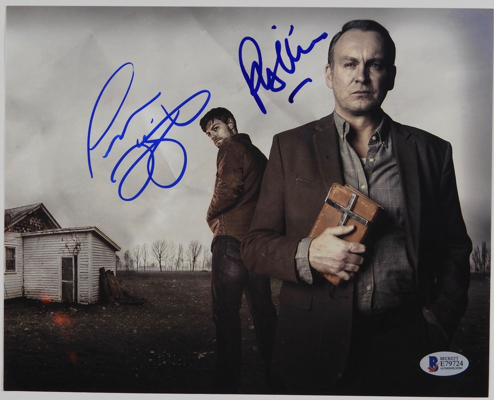 Patrick Fugit Philip Glenister Outcast Autograph Signed Photo Poster painting Beckett BAS Photo Poster painting