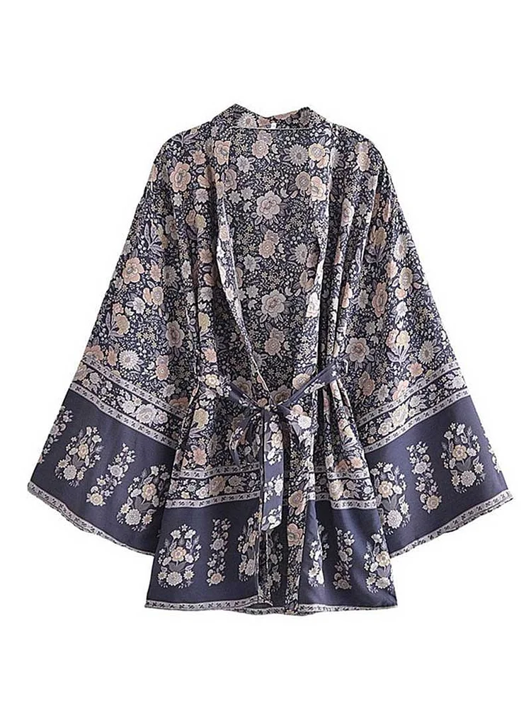 Beautiful Floral Printed Long Sleeve Kimono With Robe