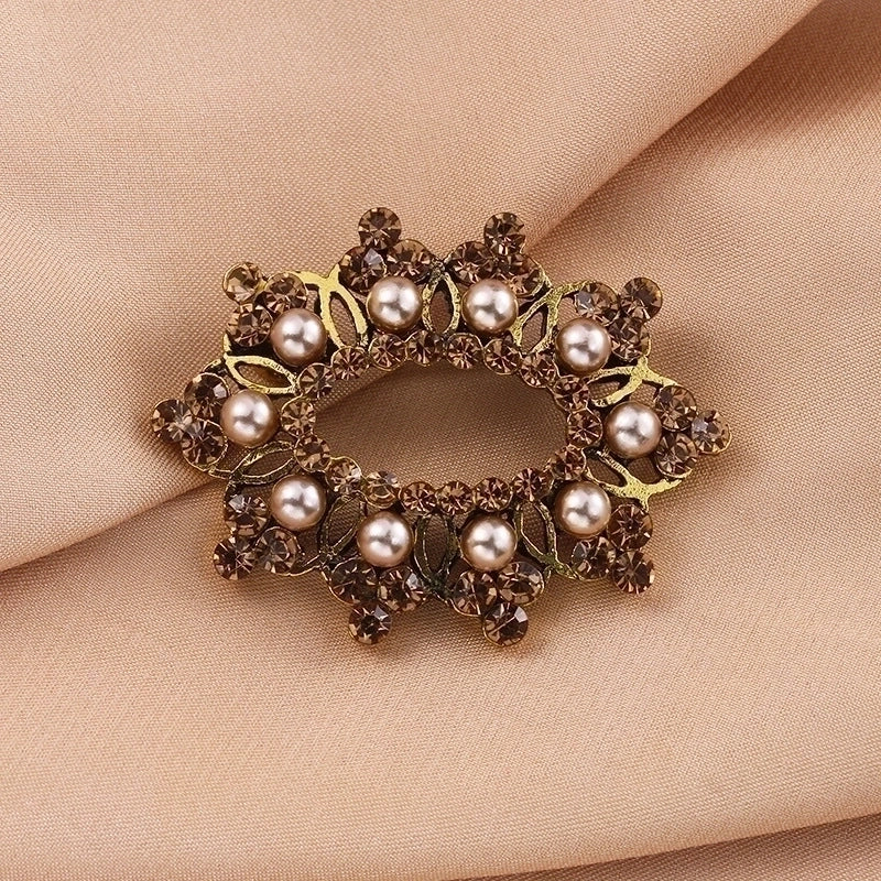 Novelty Pin Triangle Star Bow Knot Alloy Inlay Artificial Pearls Rhinestones Women’S Brooches