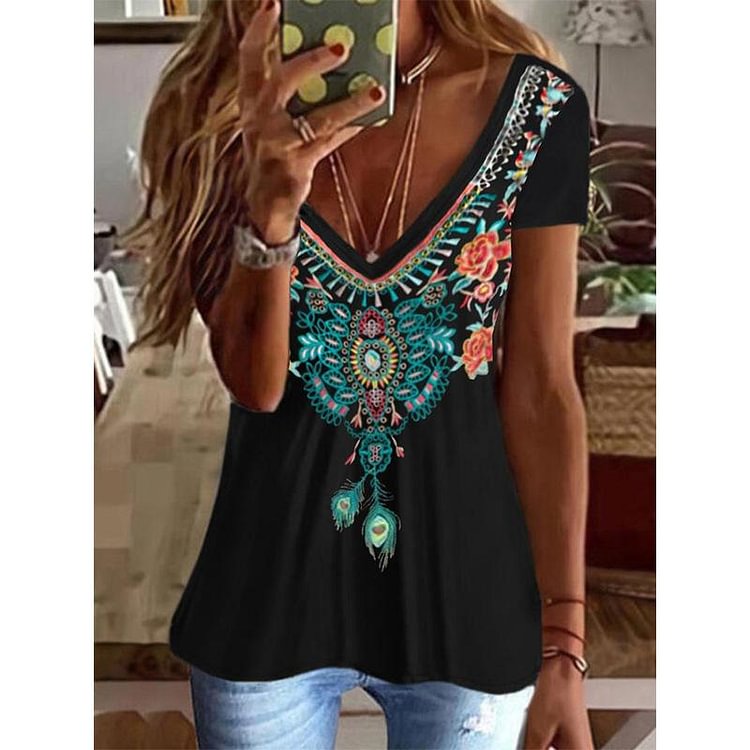 Western Style Floral Print Decorative T-shirt