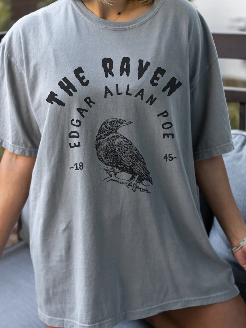 Edgar Allan Poe Raven T-shirt / DarkAcademias /Darkacademias