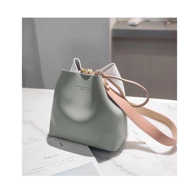 Women’s Medium Pu Leather Solid Color Fashion Square Magnetic Buckle Crossbody Bag