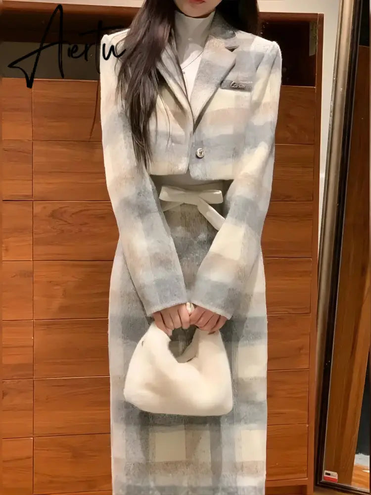 Aiertu Sets for Women 2 Pieces Autumn Grey Plaid Woolen Lapel Collar Long Sleeve Half Skirt Set Elegant Sweet Temperament Casual Suit Aiertu