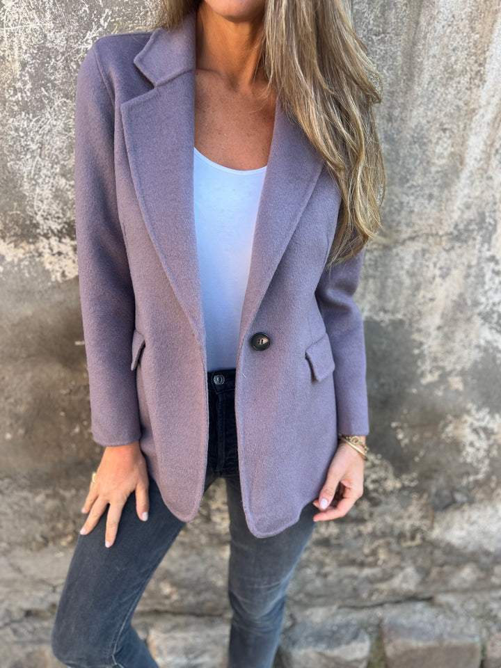Stylish and Elegant winter garment