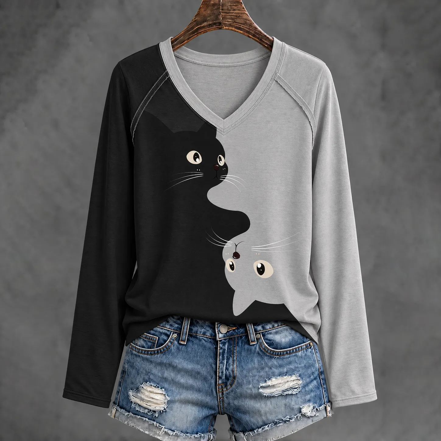 Comstylish Women's Abstract Cat Art Print Casual Long-sleeve T-shirt