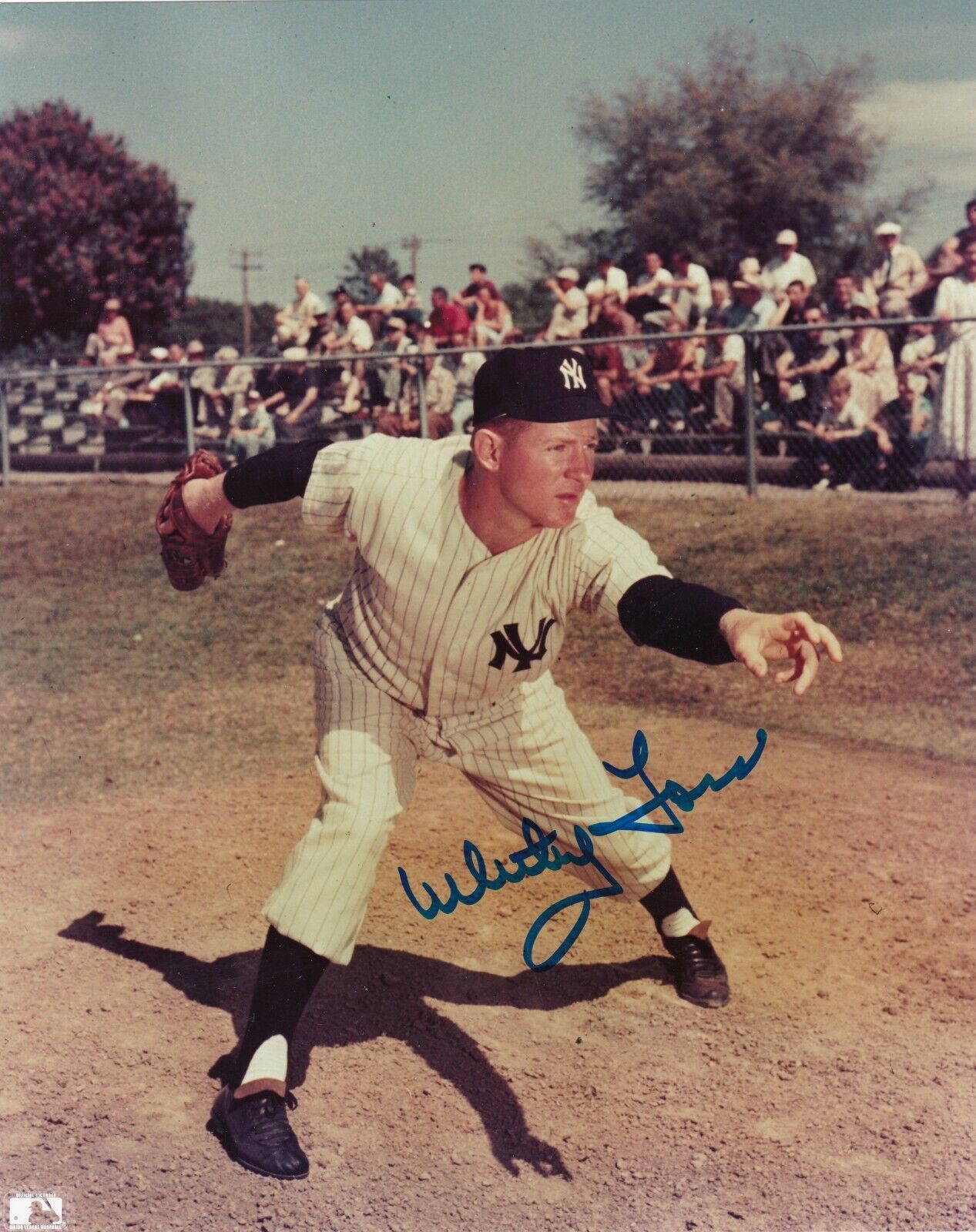 WHITEY FORD NEW YORK YANKEES ACTION SIGNED 8x10