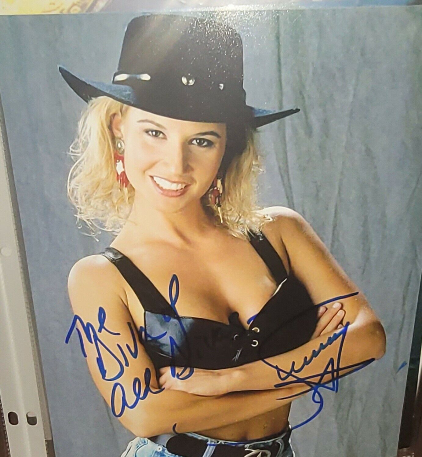 Sunny WWE Diva HOFer authentic hand signed autographed 8x10